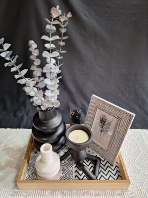 Laurel Grey Vignette