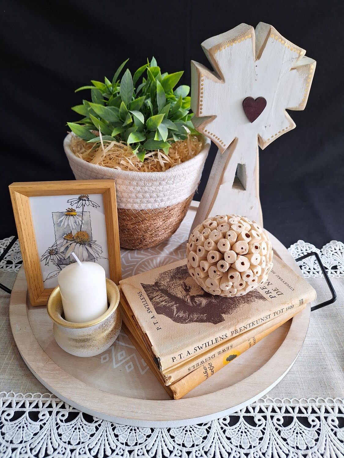 M's Gift Collection Boutique Sedgefield - Handmade Vignettes_13 Rustic Tanner Vignette